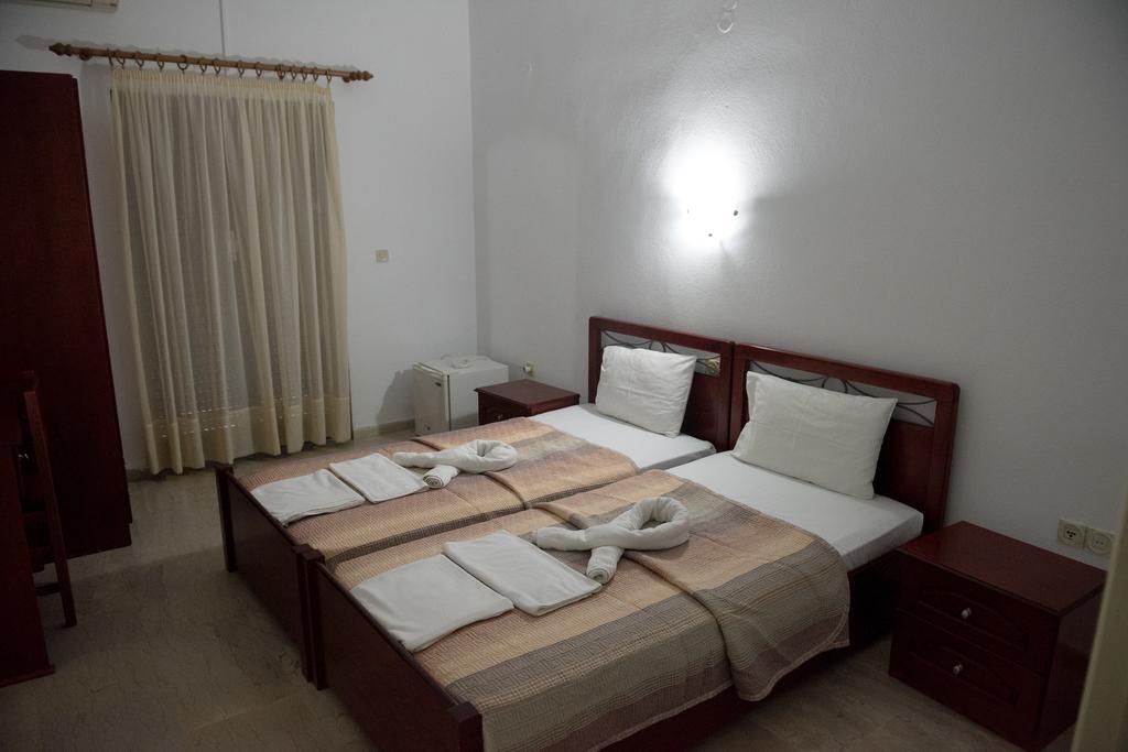 Hotel Glaros Amudiá Szoba fotó